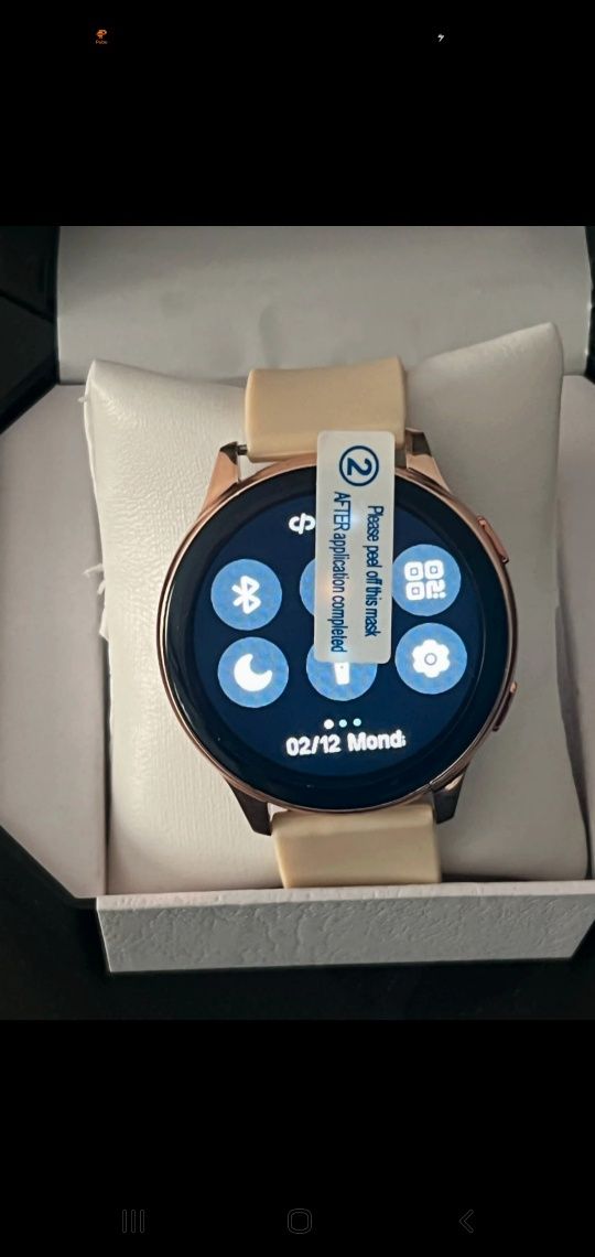 Smartwatch Active 2 – Styl i funkcjonalność + Prezent breloczek
