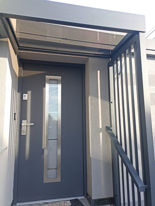 Zadaszenie nad drzwi daszek nad wejście