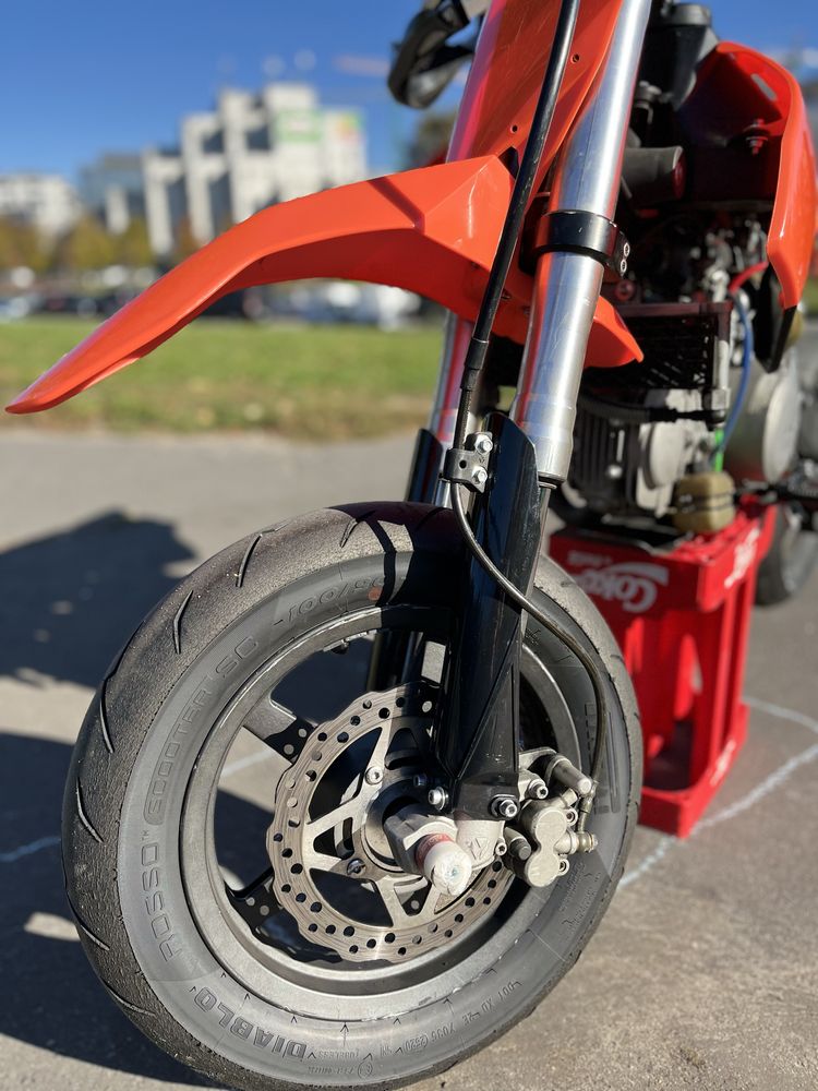 Pitbike YCF 125 SM z silnikiem ZS
