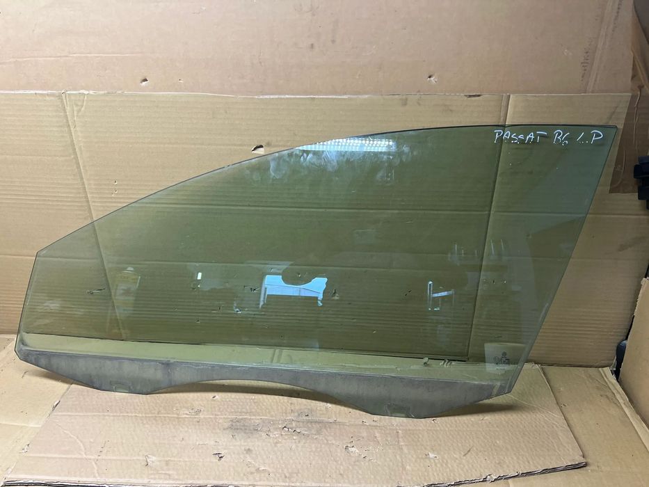 Szyba lewy przód przednia lewa VW Passat B6 AS2 06r