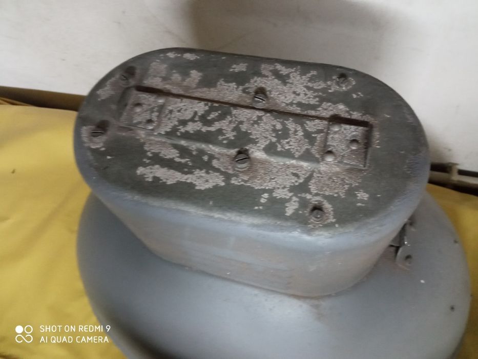 Lampa przemysłowa zabytek