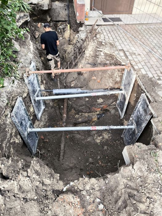 Prace ziemne drogi przyłącza