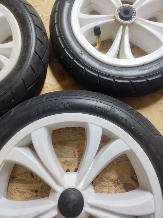 Koła pompowane do wózka dziecięcego 10'