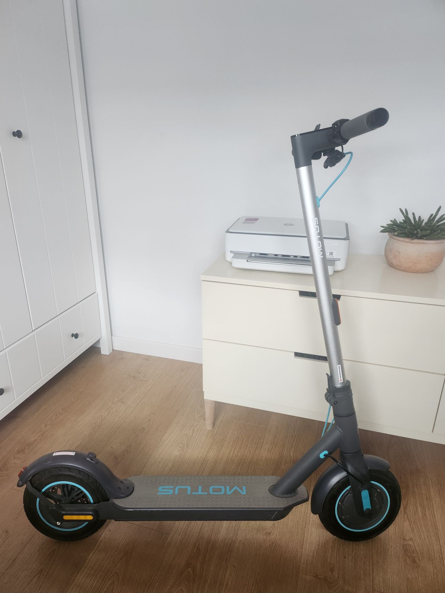 Hulajnoga Motus scooty 10 lite