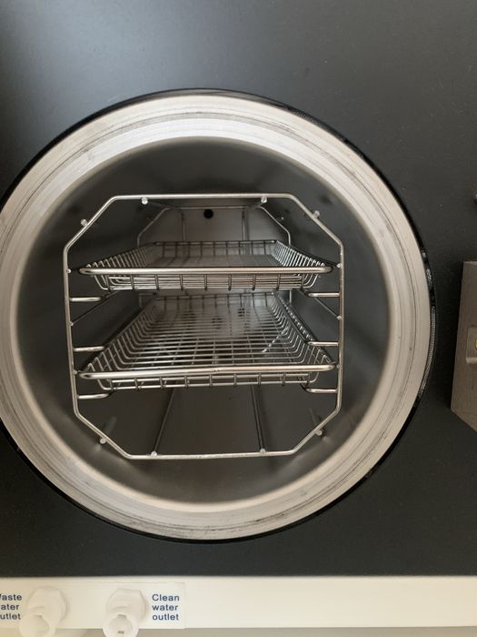 Sprzedam używany autoklaw w idealnym stanie