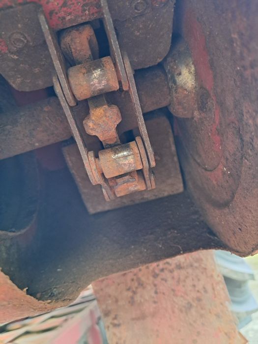 Комбайн Massey ferguson 440!