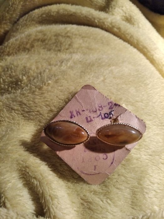 Запонки СССР с янтарём винтажные редкие жолтые с камнем овальные