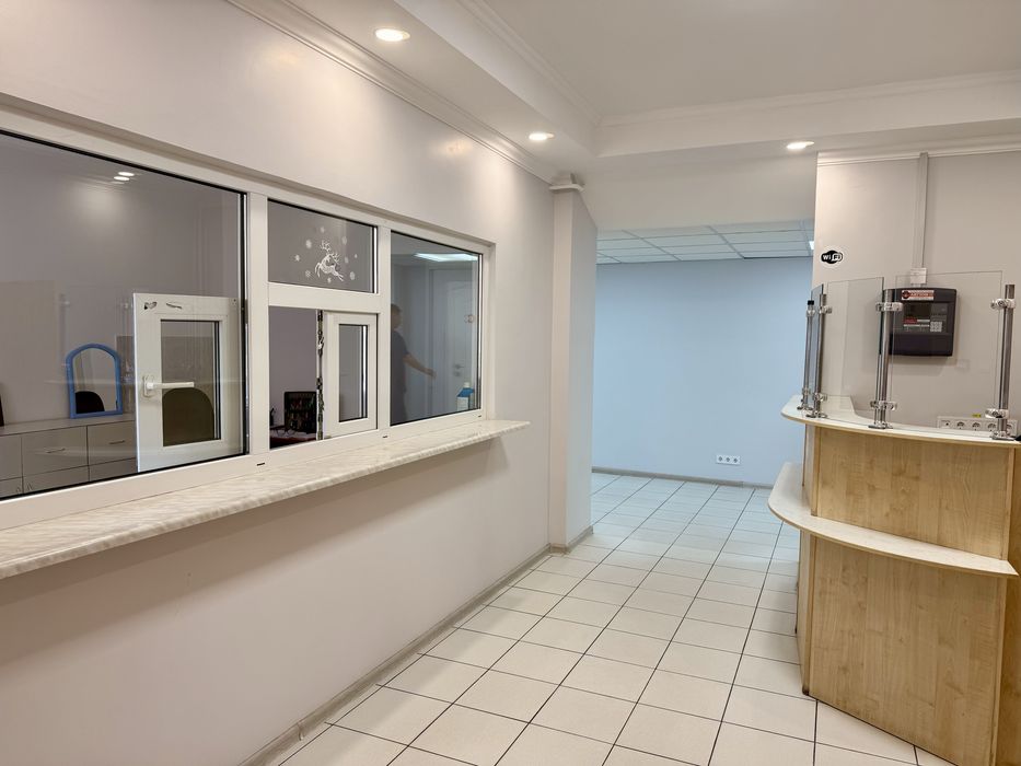 здається кабінет у медичному бізнес-центрі