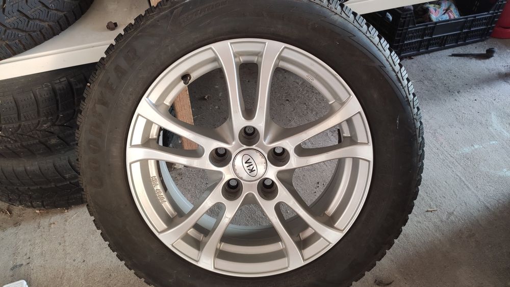 Kia Carens III 7-os., HAK