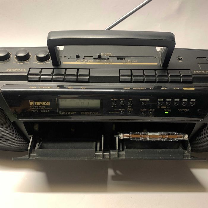 Tensai RCR-3344 портативна стерео-касетну магнітолу з FM-радіо