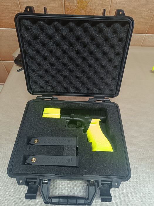 Glock G17 GBB full Metal