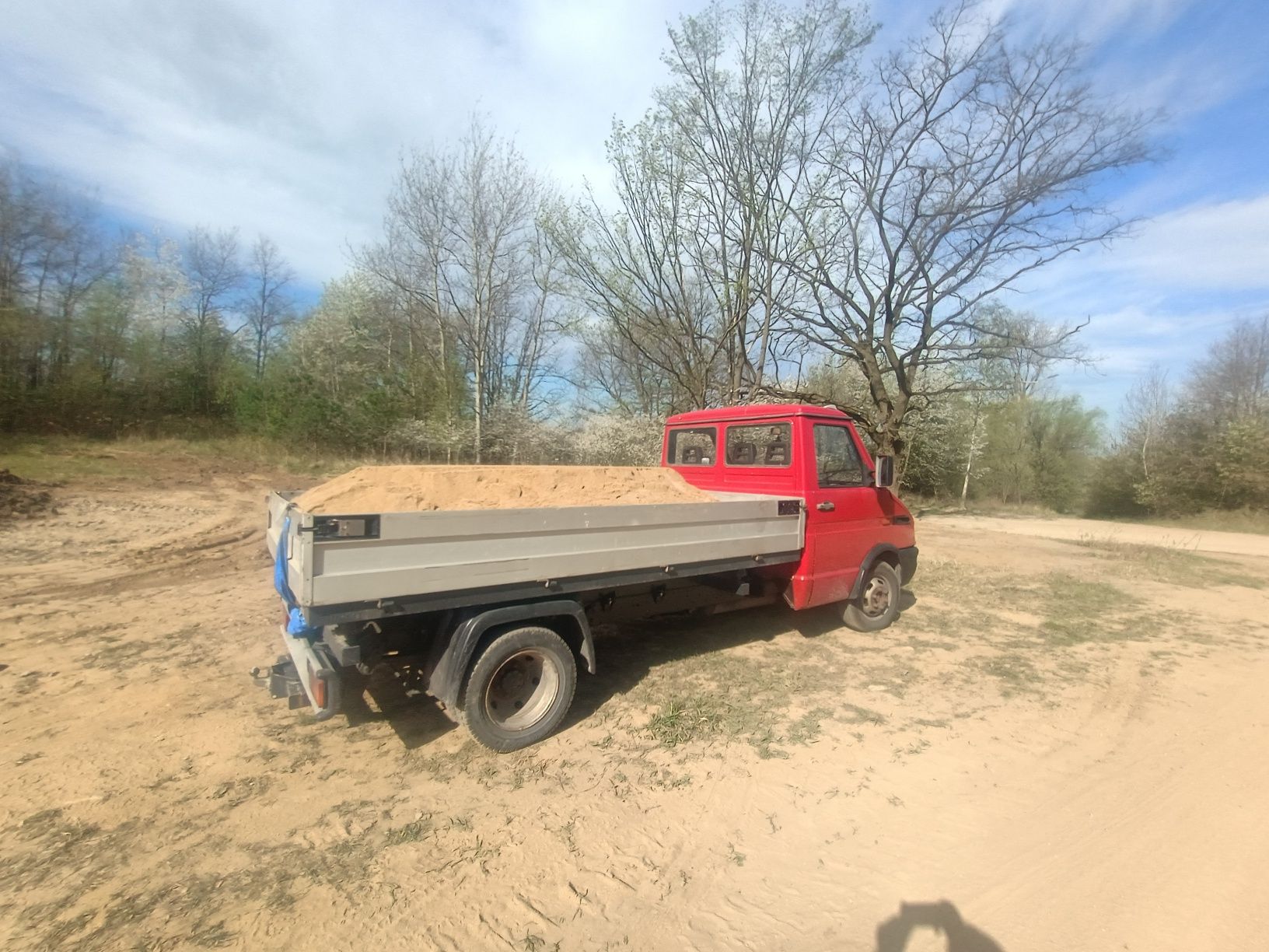 Transport , ziemia, piasek do piaskownicy, kamień, gruz. Usługi miniko