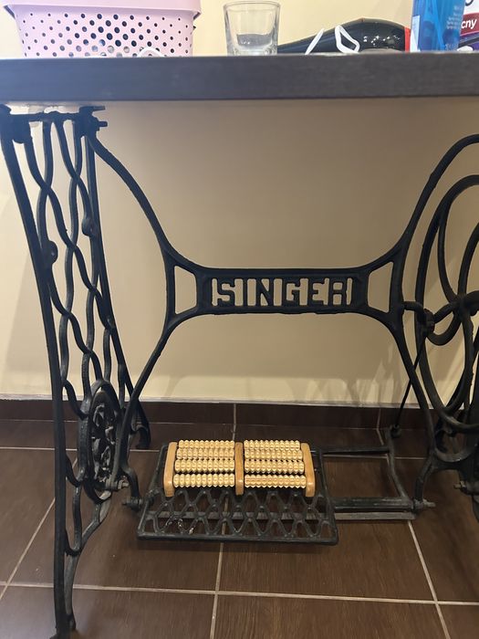 Stolik od maszyny Singer