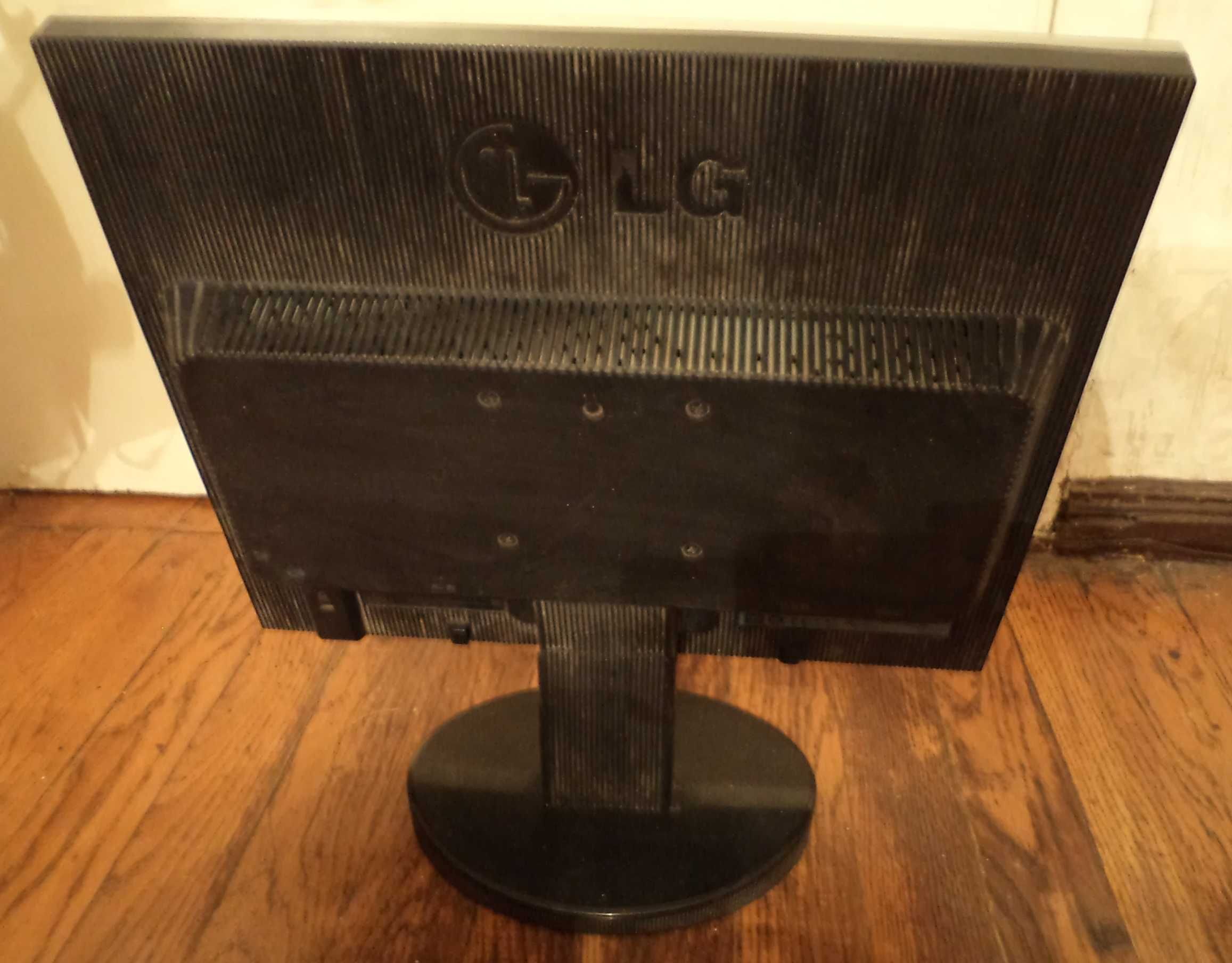 Монитор SONY и LG