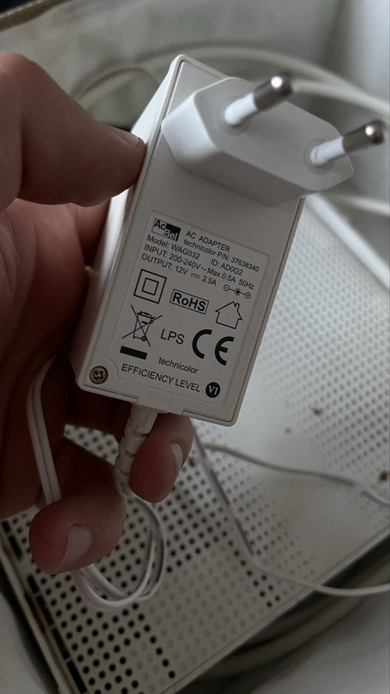 Modem kablowy, Router Technicolor cga2121