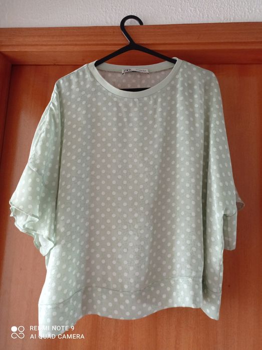 Blusa  Zara verde água com bolinhas brancas