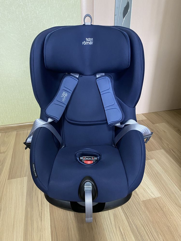 Автокресло Britax-Romer Trifix 2 I-Size с 9 мес.до 4 лет 2 шт 9-22 кг