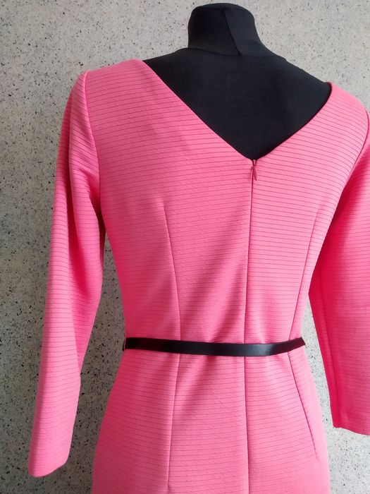 Sukienka Top Secret ołówkowa  elegancka rozm. 36 38