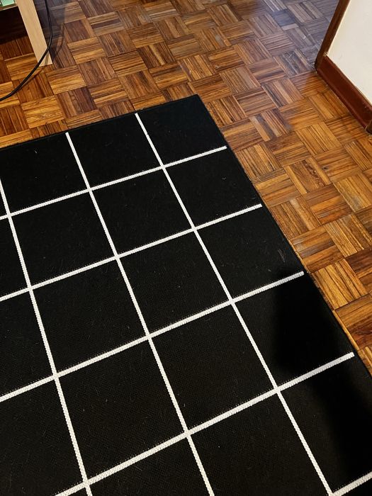 SVALLERUP tapete 200x200cms preto e branco