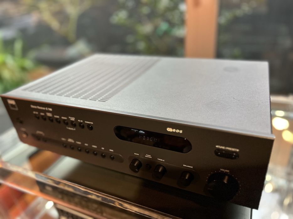 Amplificador/receiver NAD C740. Bom estado, excelente som