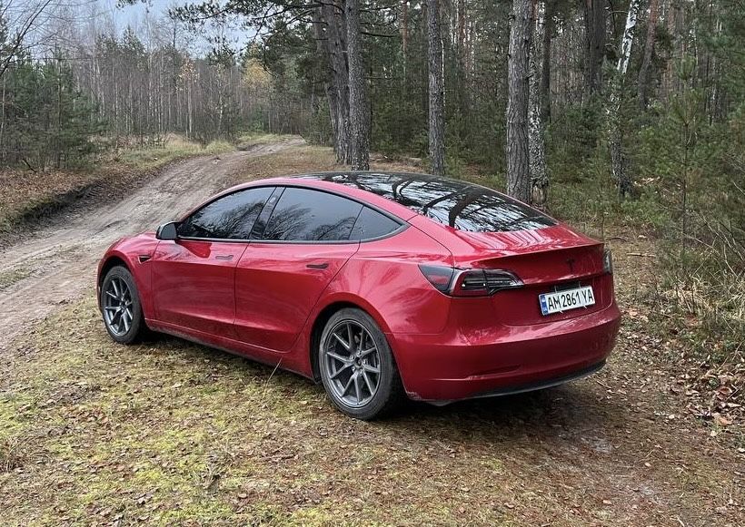 Tesla Model 3 2023