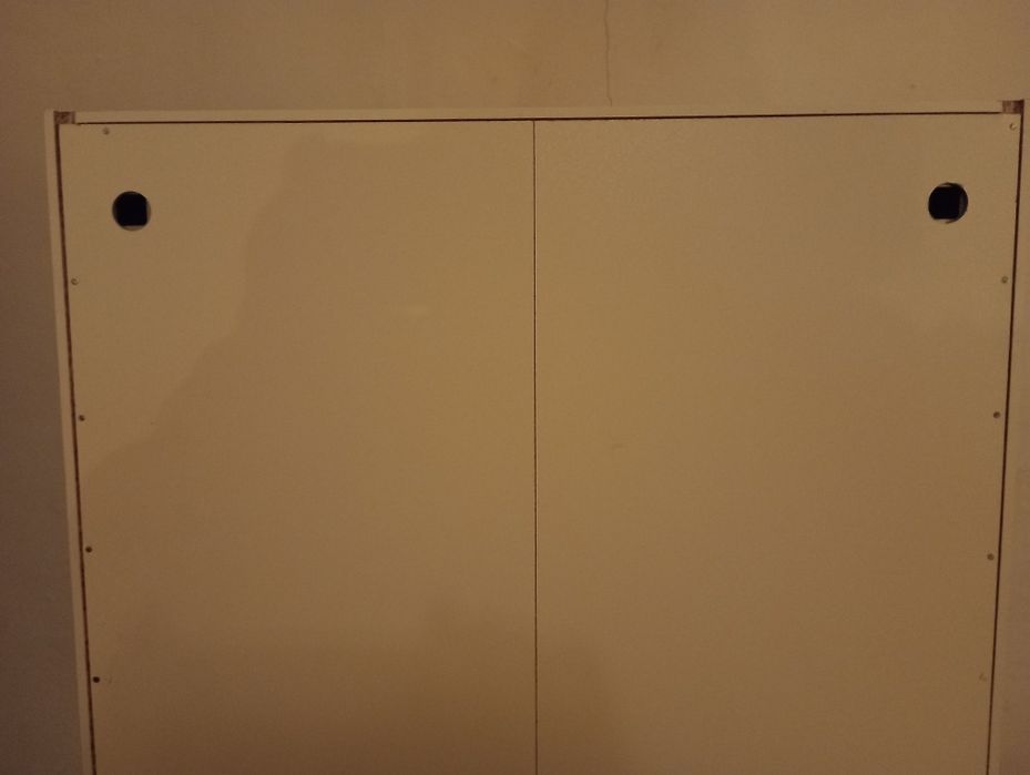Szafka z lustrem do łazienki ikea