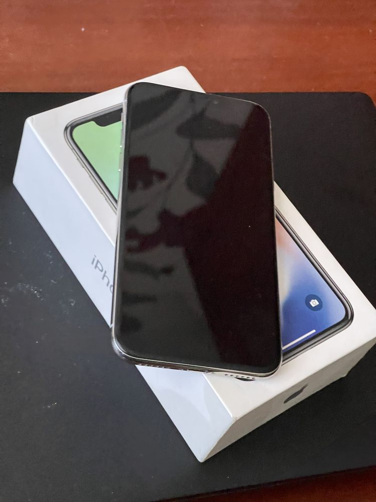 Apple iPhone X 256gb (Silver)