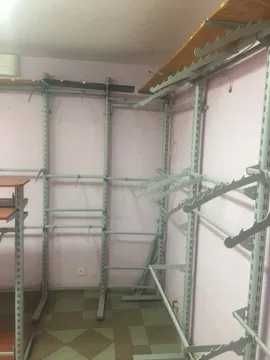 Regał ścienny regulowany półka sklepowa