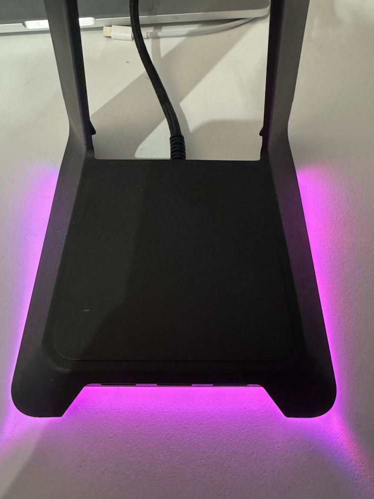 Stojak na sluchawki Base Station Chroma Razer