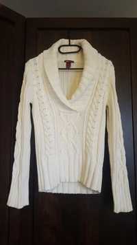 Biały sweter h&m
