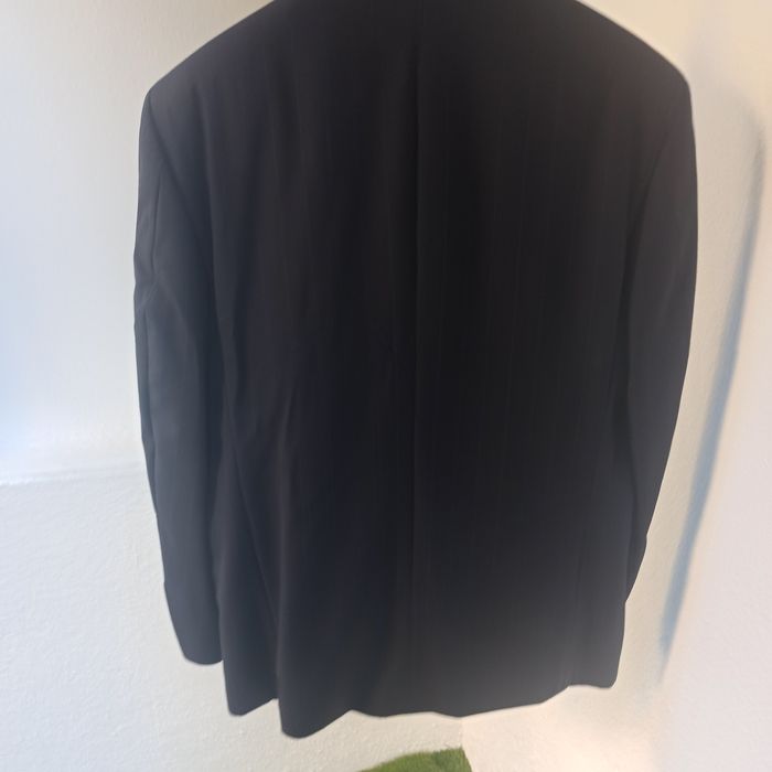 Vendo fato de cerimônia