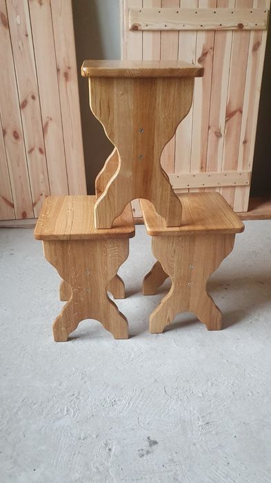 Табуретки дерев'яні