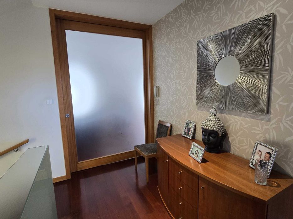 Magnífica  moradia T5 para venda em.S.mamede de infesta 545.000,00