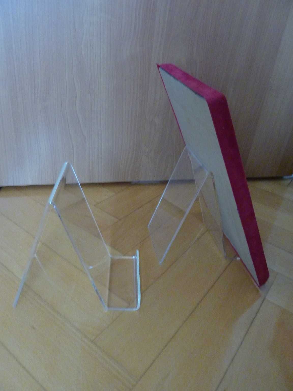 Podstawka UNIWERSALNA z Plexi Stojak 17x10 cm ZESTAW 8 szt