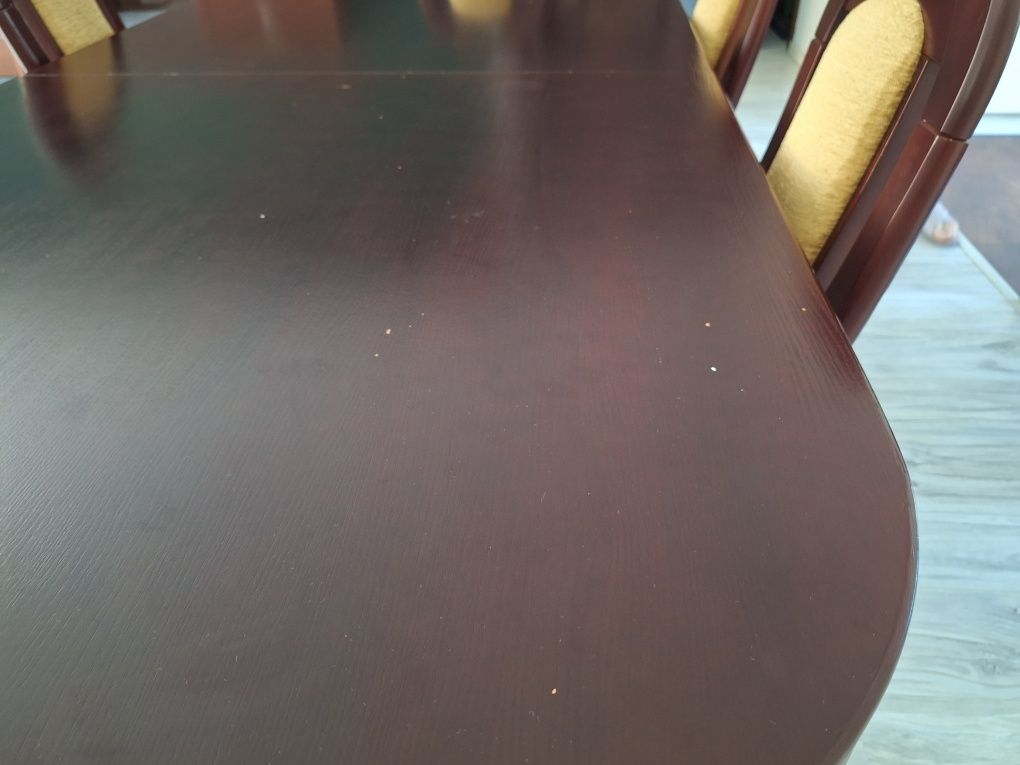 Stół rozkładany I 6 krzeseł