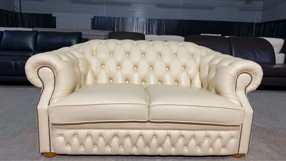 Шкіряний двомісний диван Chesterfield. Кожаный двухместный Честерфилд