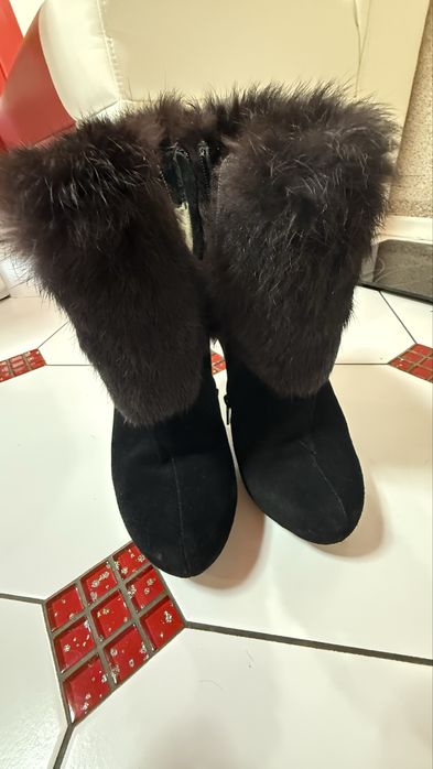 Ботильйони замш натур хутро