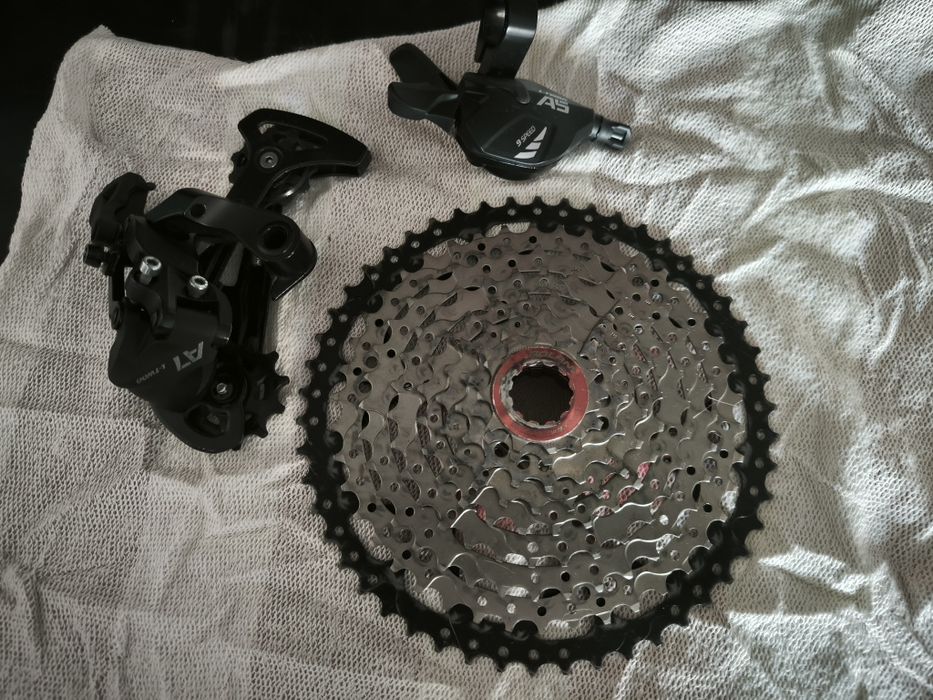 Cassete BTT 9velocidades 11-50T + desviador+manipulo mudanças, tudo 9v