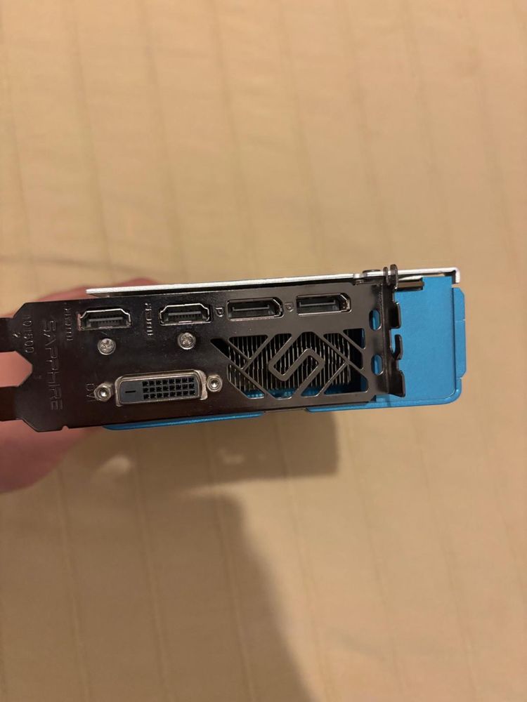 Grafica saffhire nitro+radeon RX 580 8 gb