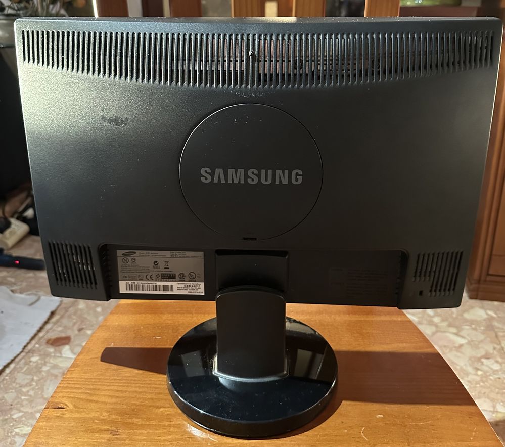 Monitor 19” SAMSUNG