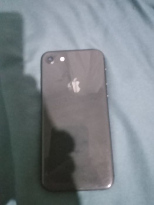 Продам айфон 8 в ідеальному стані