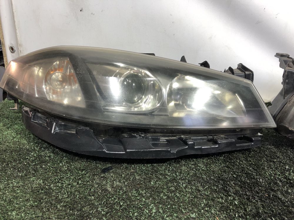 Передні Фари рено лагуна 2 рест ксенон renault laguna rest фара