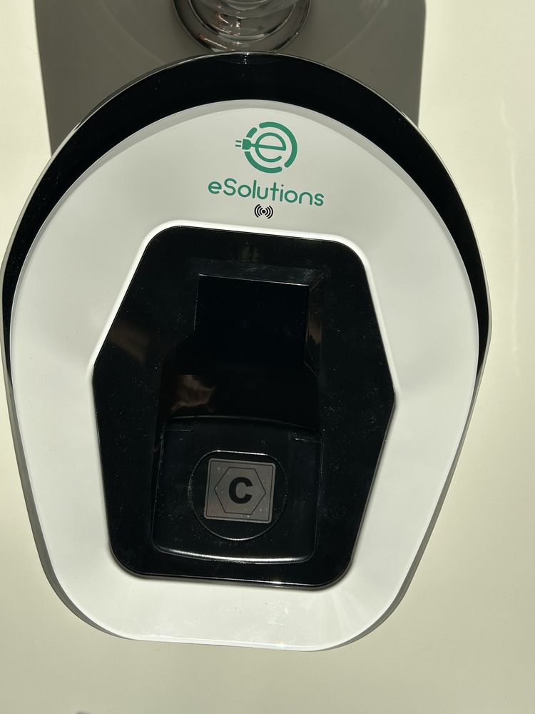 stacja ładowania eSolutions ProWallbox nowa – Typ 2 – 32A – 22 kW