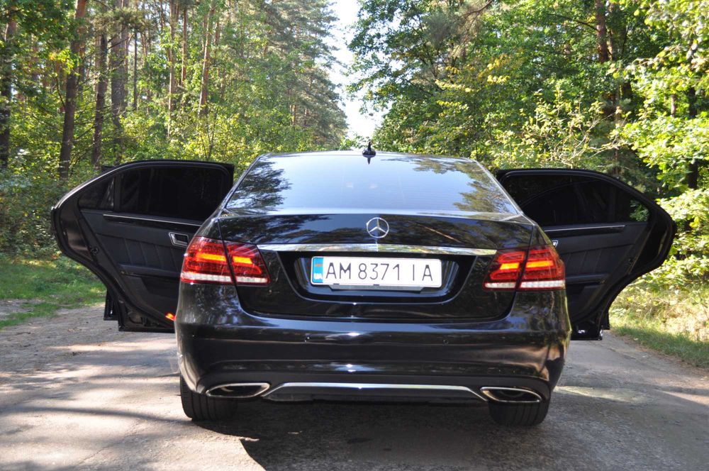 Mercedes-Benz E-Class W212 E220