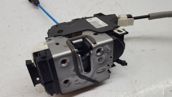 Fechadura / fecho porta trás esquerdo MERCEDES-BENZ Classe A (W176)