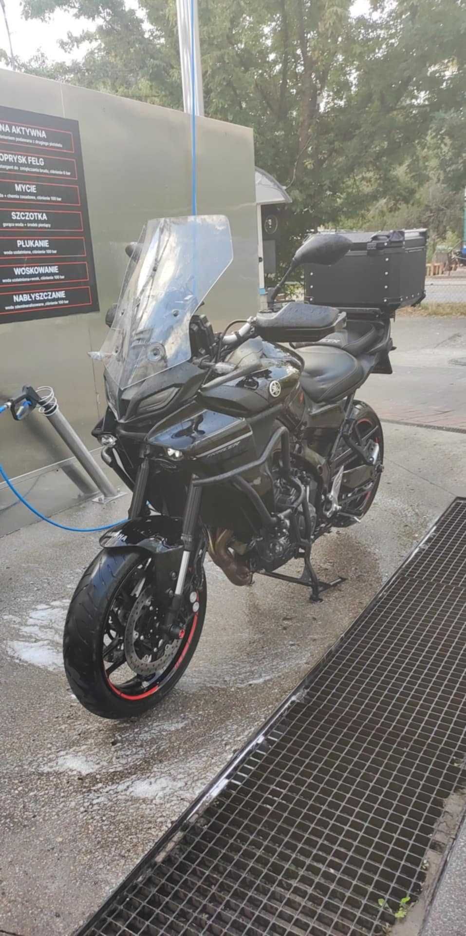 Yamaha tracer 9             .