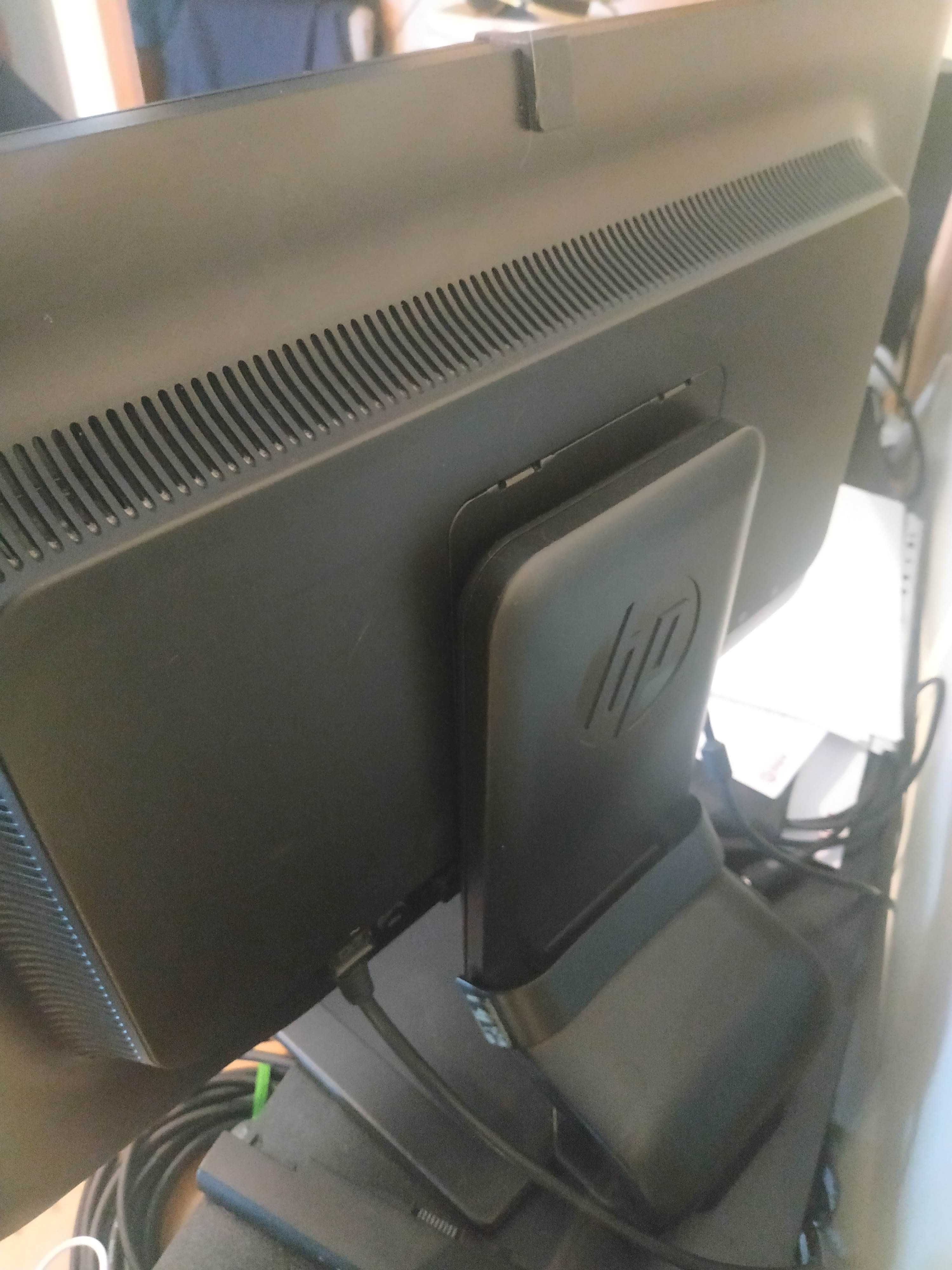 Monitor hp Compaq la2206xc