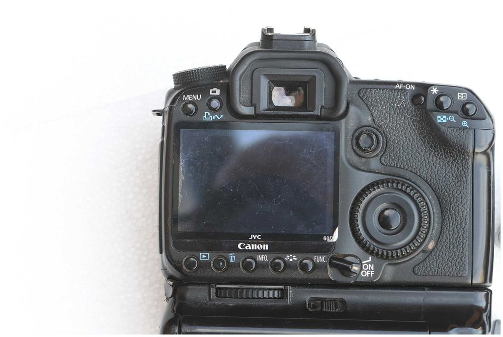 Canon 50D body+grip+aku