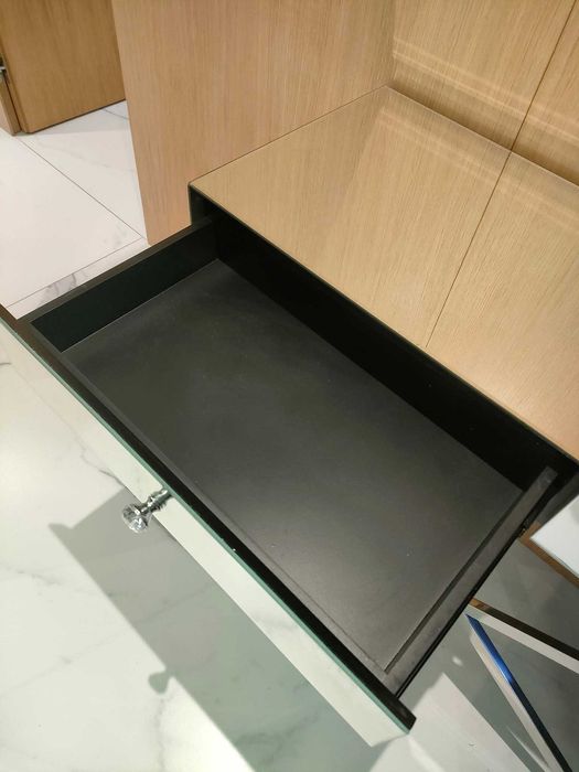 Konsola stolik lustrzany glamour 111 X 80 X 44 cm srebrny