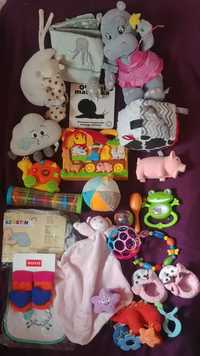 Zestaw zabawek i akcesoriów dla niemowlęcia